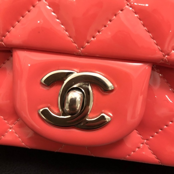 Chanel Mini Square - Picture 10 of 14